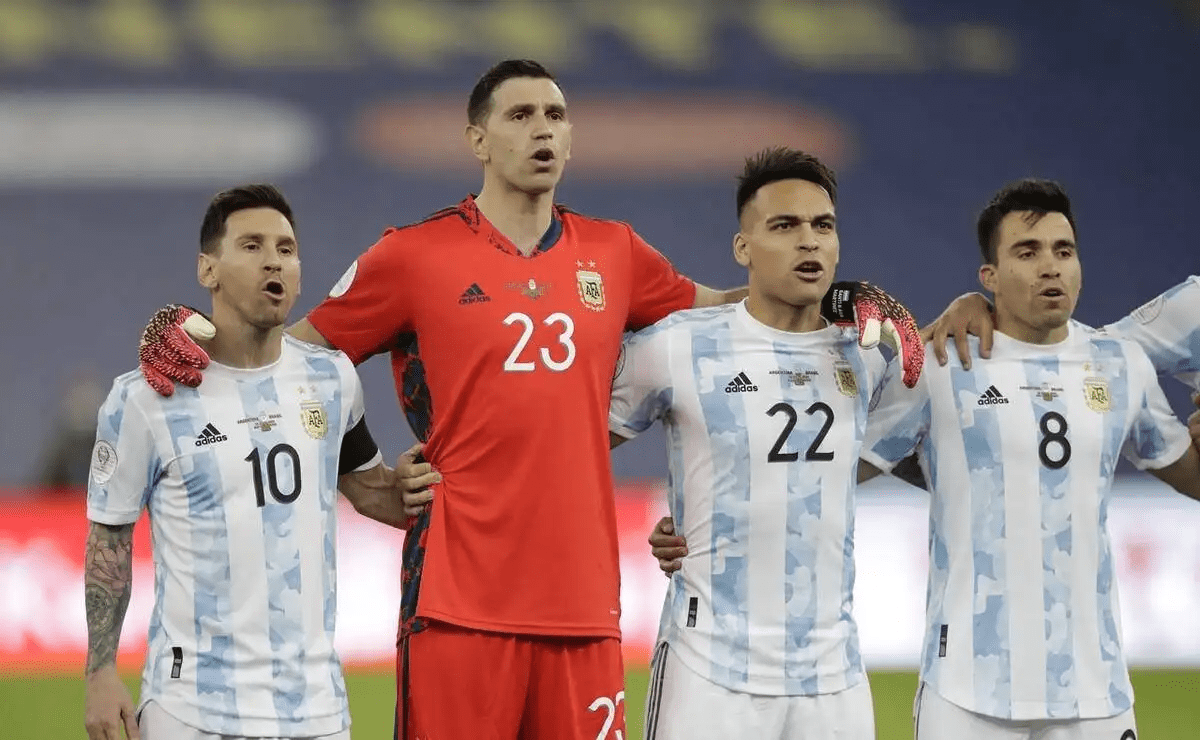 社区盾赛程吃紧;亚特兰大今夜更衣室发声;媒体盛赞;纪律约束更严格 社区盾赛程吃紧;亚特兰大今夜更衣室发声;媒体盛赞;纪律约束更严格